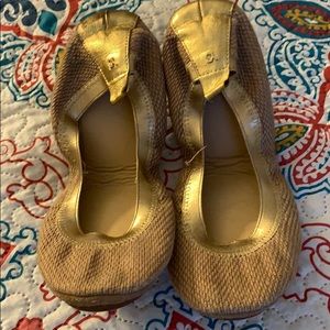 Yosi Samra tan and gold flats